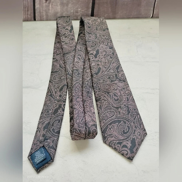 Ryan Seacrest Distinction Silk blend Skinny Necktie Tie Gray Paisley Luxury B - Picture 1 of 7